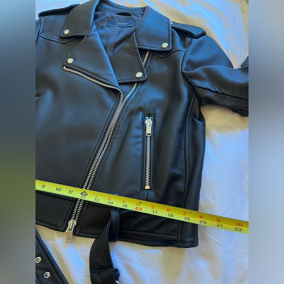 ZARA Moto Jacket Leather Faux Size XL Black Silver Zippers WOW - Picture 2 of 14